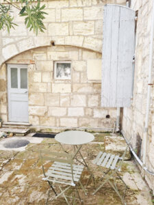 Location Arles quartier Roquette - jardin