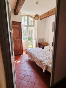 Location Arles quartier Roquette - chambre