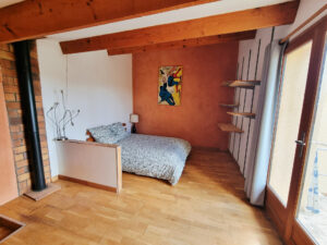 Location maison à Suzette au domaine de la Ferme saint Martin - chambre