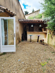 Location maison à Suzette au domaine de la Ferme saint Martin - extérieur